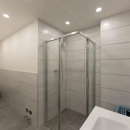 Zimmervermietung Projektentwicklungs Gmbh 2 Апартаменты *