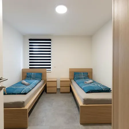 Zimmervermietung Projektentwicklungs Gmbh 2 *