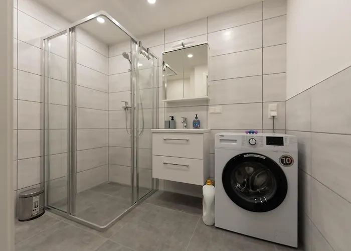 Zimmervermietung Projektentwicklungs Gmbh 2 * Ranshofen