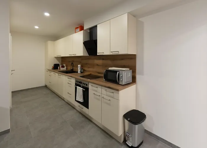 Zimmervermietung Projektentwicklungs Gmbh 2 *