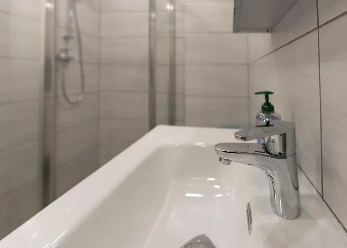 Zimmervermietung Projektentwicklungs Gmbh 2 *