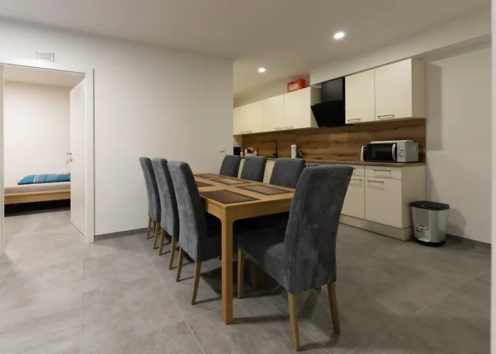 Appartement Zimmervermietung Projektentwicklungs Gmbh 2 *