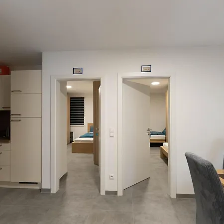 Apartment Zimmervermietung Projektentwicklungs Gmbh 2 *
