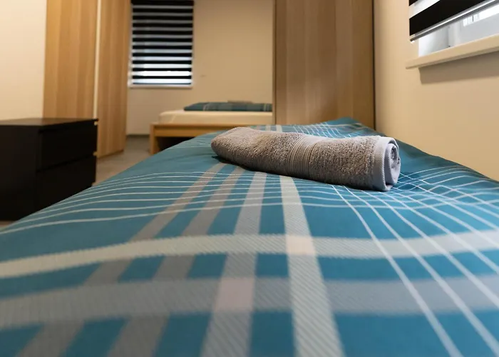 Zimmervermietung Projektentwicklungs Gmbh 2 Daire Ranshofen